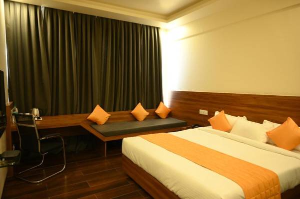 HOTEL MAKHAN VIHAR