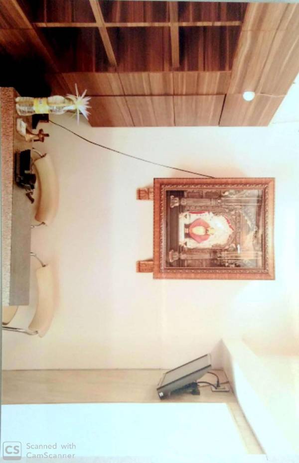 Rajhuns Deluxe Lodging