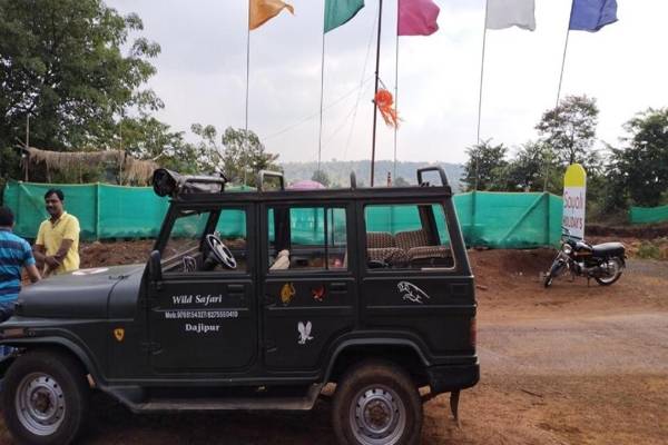 OYO 85889 Sayali Holidays