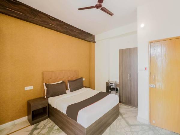 OYO Collection O 39735 Kewal Palace Hyderabad Gate