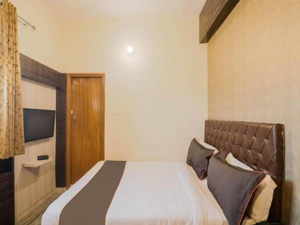 OYO Collection O 39735 Kewal Palace Hyderabad Gate