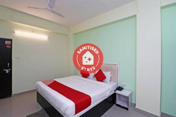 OYO Flagship 77427 Yug Residency