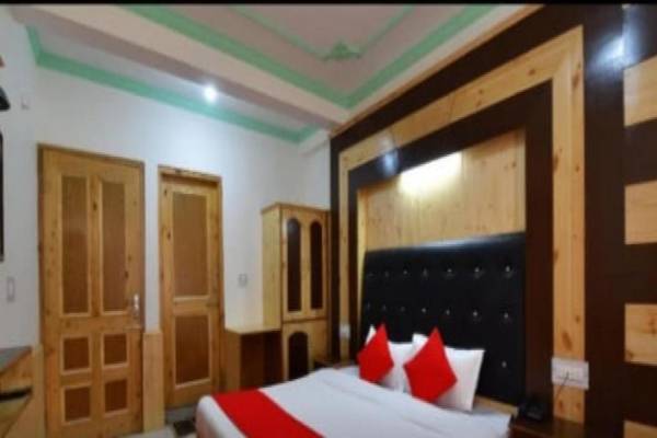 OYO 82940 Rudhra Cordial Inn