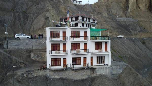 Hotel Dhankar Heights