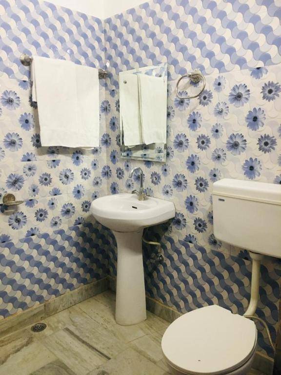 Trimrooms @ Katra Railway Station