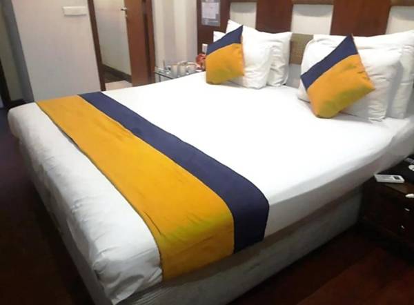 Hotel Modern Palace By Kripanya