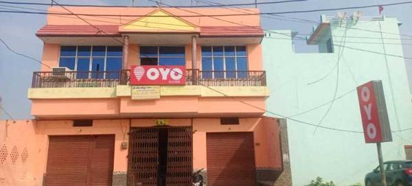 POP 92141 Sashi Hotel