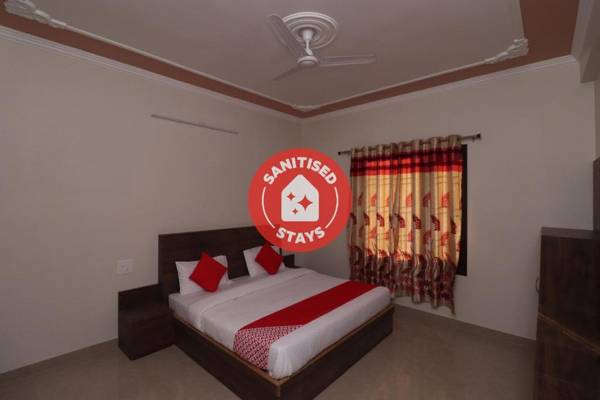 OYO 40842 The Royal Resort