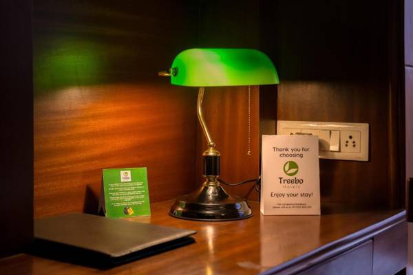 Treebo Trend Green View