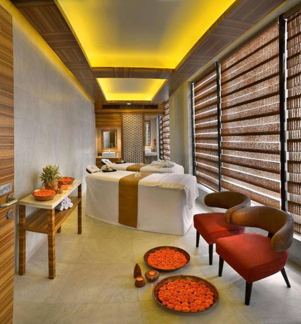 The Lalit Great Eastern Kolkata