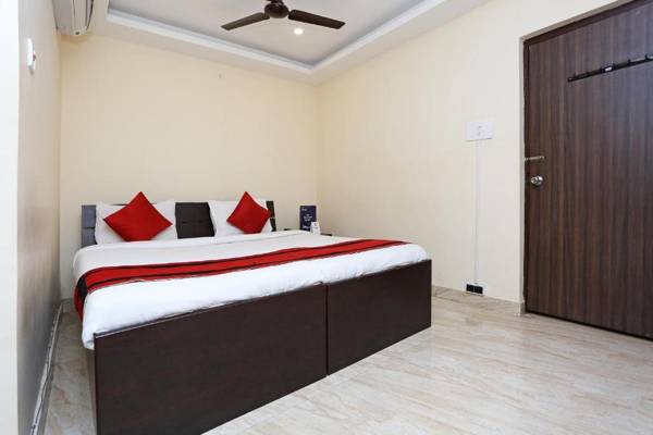 OYO 8812 White Palace Hotel & Resort New Alipore