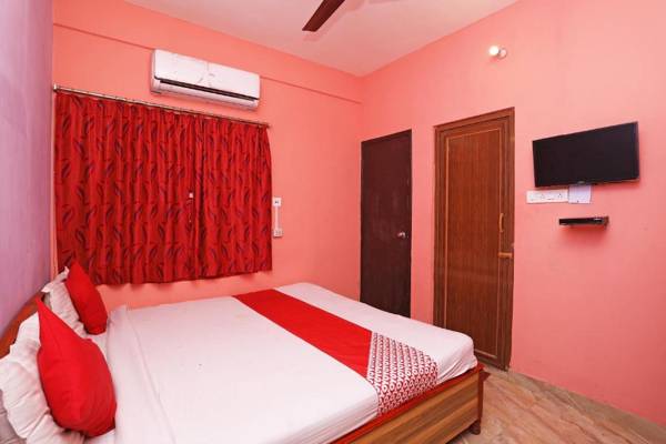 OYO 10880 Silver Inn