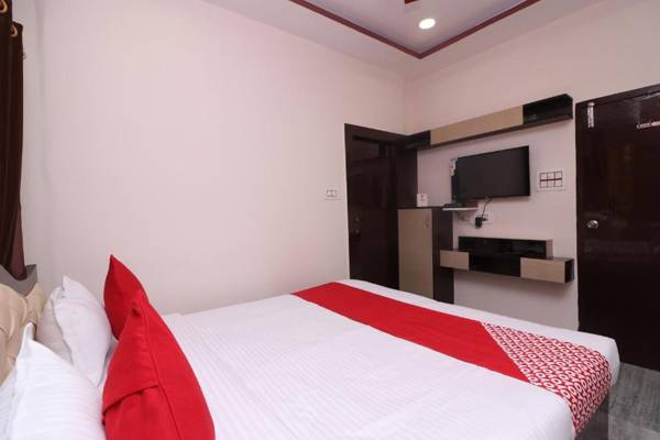OYO 15722 Hotel Padmavati