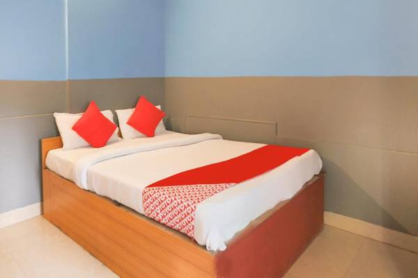 OYO 70033 Arv Hotels