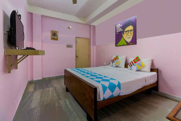 OYO Flagship 75235 Hotel Red Rose