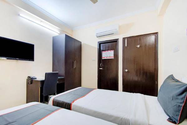 Collection O 76651 Dovers Inn