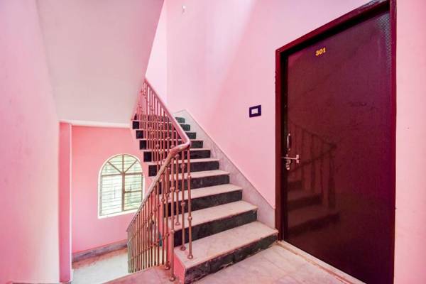 OYO 78559 Bliss Palace