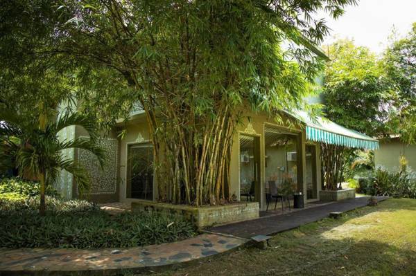 Breathing Earth Resort