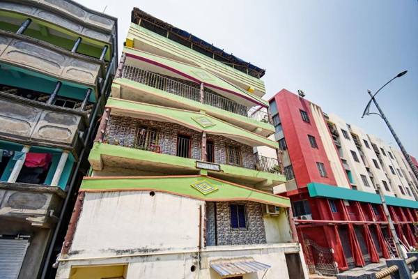 OYO KOL1929 Hansaraj Guest House