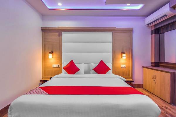 OYO Flagship 82254 Hotel Moonline