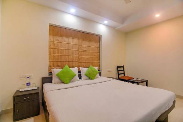 FabHotel Four Seasons