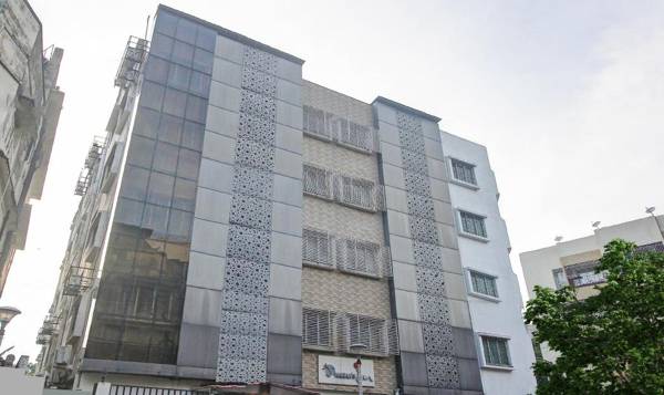 Treebo Trend Naman'S Inn