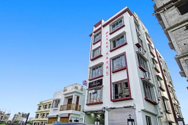 Capital O 93103 Avro Hotel