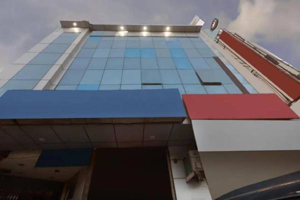 Goroomgo Giriraj stay hub Near VIP Bazaar Kolkata