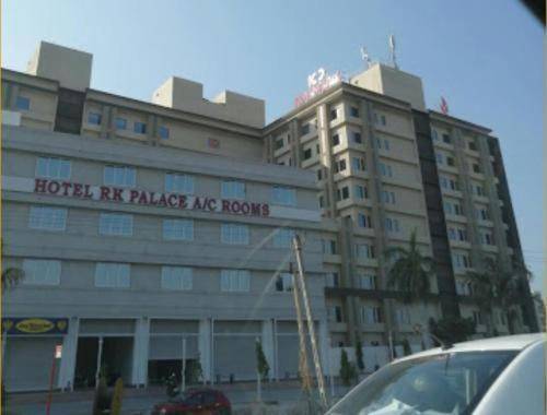 HOTEL RK PALACE