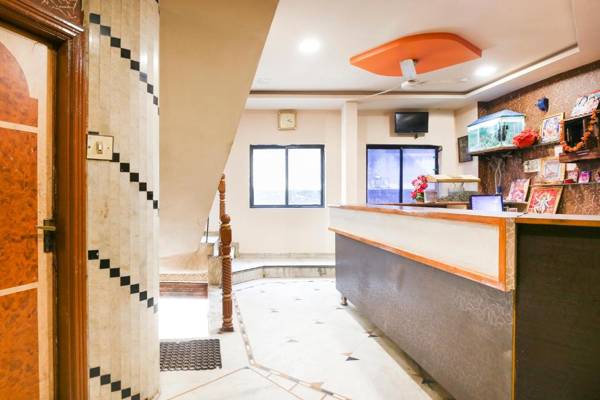 SPOT ON 49752 Hotel Super Guest House