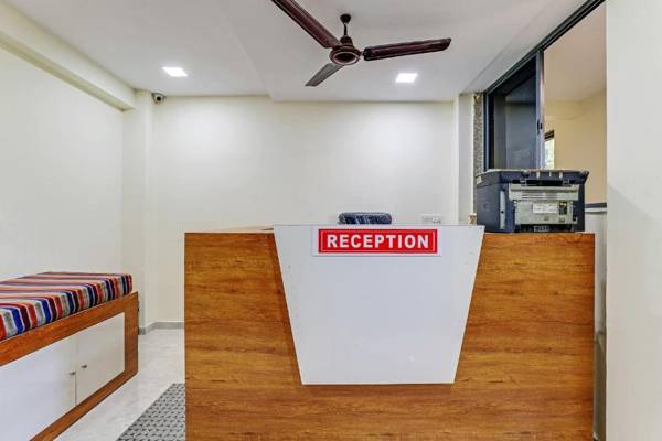 SPOT ON 71099 Hotel Star