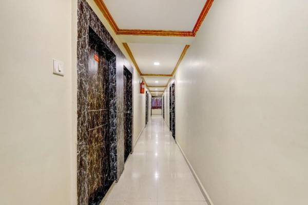 OYO 71131 Hotel Shree Anjani