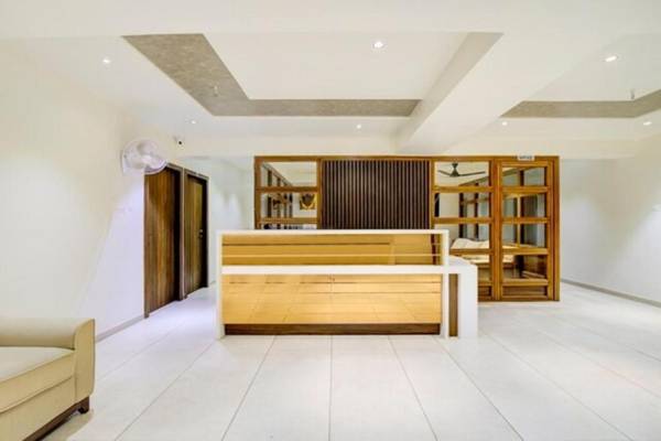 FabHotel Bharosa Inn