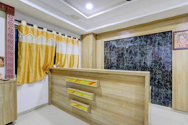 OYO Flagship 71075 HOTEL NIK PALACE