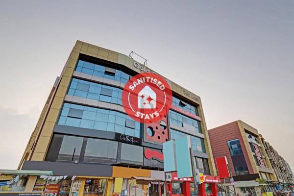 Capital O 89586 Hotel Canada Palace & Banquet