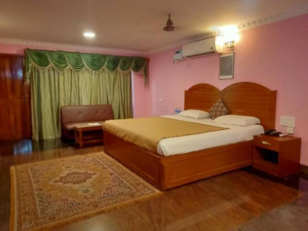 Hotel Sea Breeze at Mahabalipuram