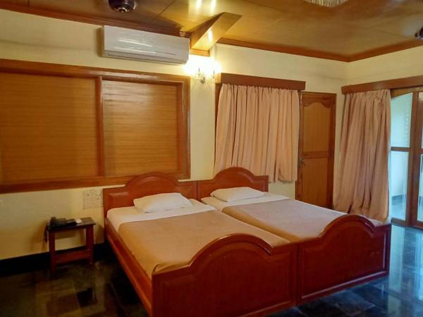 Hotel Sea Breeze at Mahabalipuram