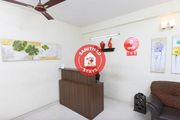 OYO Silverkey 77698 Kings Court Near Rela Balaji Hospital