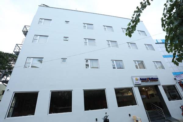 Season 4 Residences - Nungambakkam Near US consulate Apollo Hospital Shankar Nethralaya