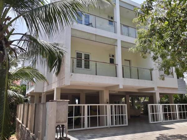 THE POSH RESIDENCY ECR