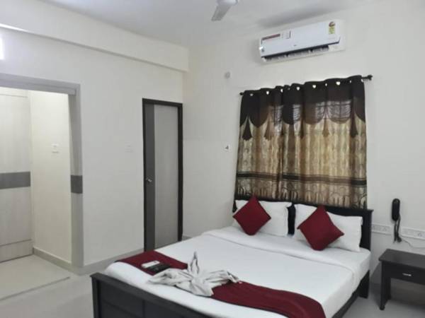 THE POSH RESIDENCY ECR