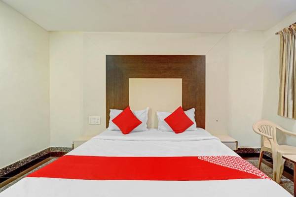 OYO 77436 Mahalaxmi Park Hotel