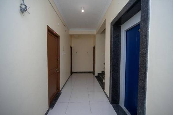 OYO 79252 INN34 Porur