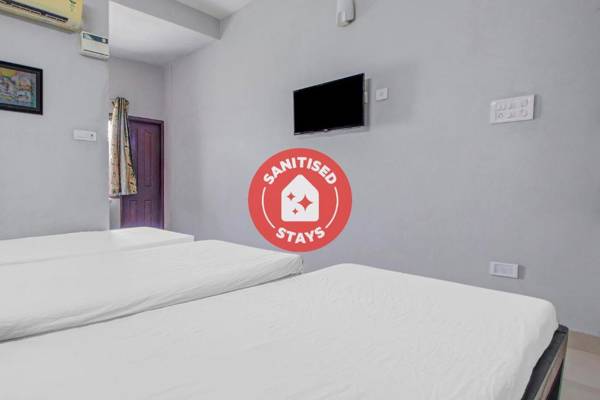 OYO 82132 GSR Residency