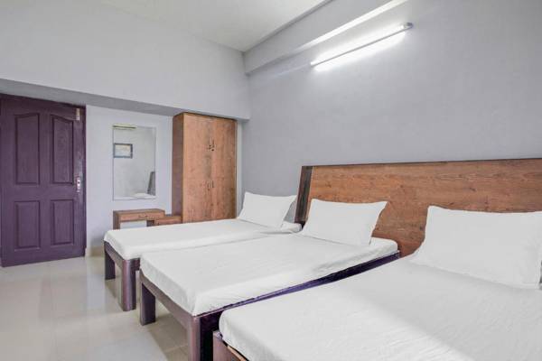 OYO 82132 GSR Residency