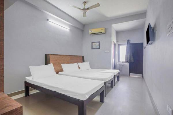 OYO 82132 GSR Residency