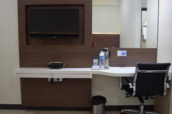 Workspace - Thiviyam Airport Hotel