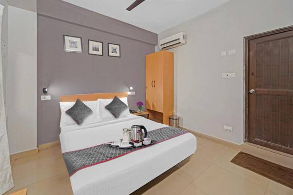 OYO Townhouse 966 FLINTSTONE STAYS