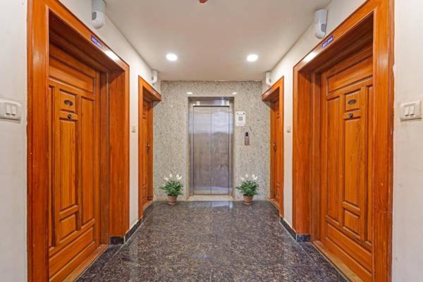 OYO 92468 J2 Service Apartment