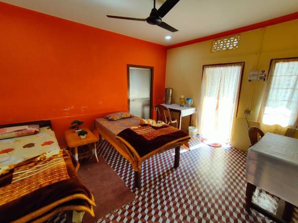 OYO HOME 85489 Rupuz Lavish Homestay